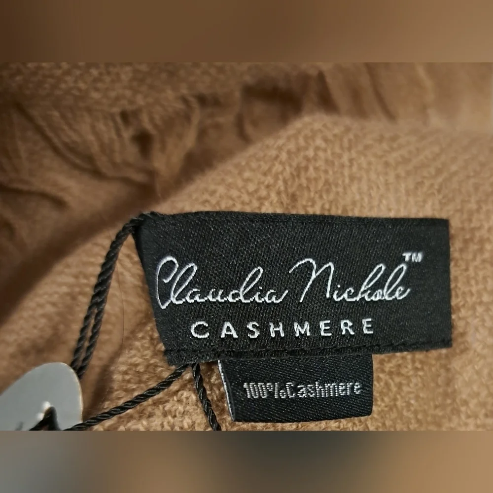 NWT Claudia Nicole Tan Cashmere Neutral Boho Casual Knit Scarf Wrap w/ Fringe